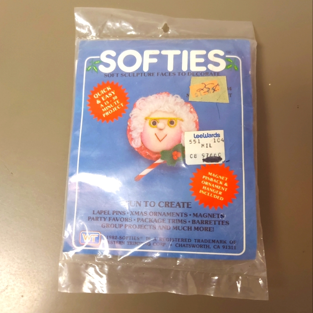 Vintage Softies "Mrs. Claus" #2134 Craft Kit: Magnet, Christmas Ornament or Pin